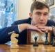 Карлсен Каржакины шатрын тоглолтыг Карлсен Каржакины хуваарийг ялснаар дахин шатрын ертөнцийн хаан болов.